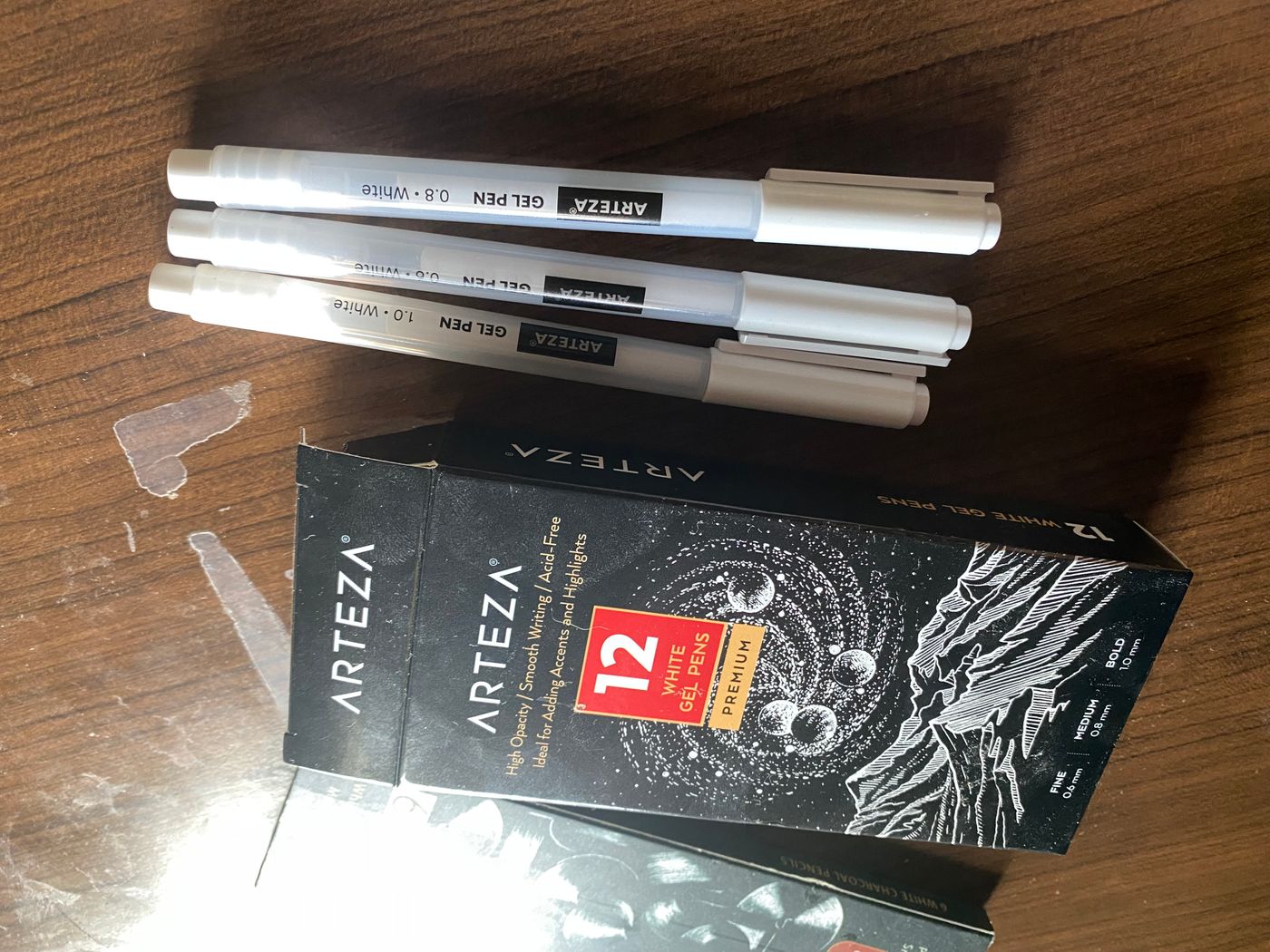 White Gel Pens for Art, Black Paper 0.8Mm Fine Point Gel Pen for Artists,  Highli